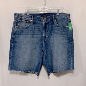 GAP Gaucho shorts dark indigo wash zip w button fly & pockets NWT women  33/16R